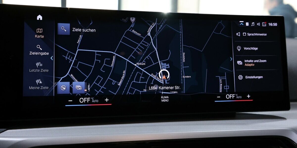 BMW 318d Touring ADVANTAGE CURVED+NAVI, LEDER, LED 67.000 km 29.777 &euro; Hamm 59077