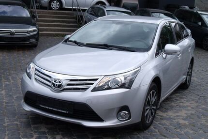 Toyota Avensis 54.000 km 12.999 &euro; Lünen 44532