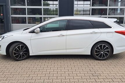 Hyundai i40 97.000 km 8.950 &euro; Datteln 45711