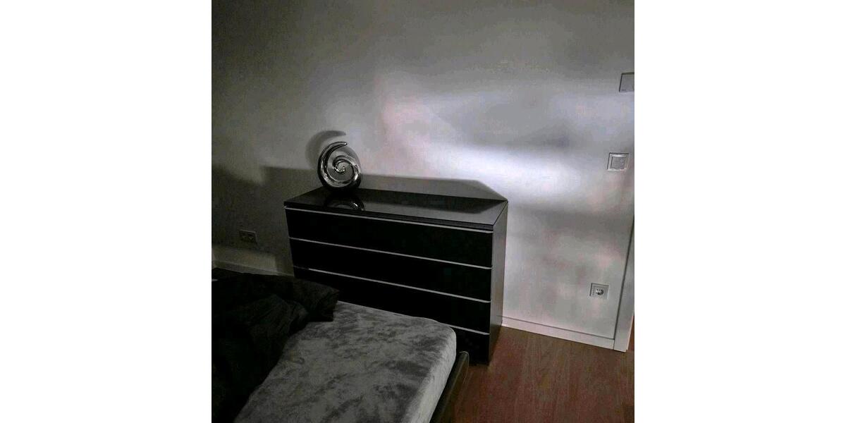 Etagenwohnung Bergkamen - 2 Zimmer, 63 m&sup2;, 990&euro; | Angebot:25978322