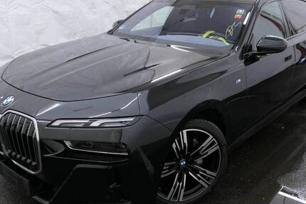 BMW 740 29.995 km 90.990 &euro; Hamm 59071