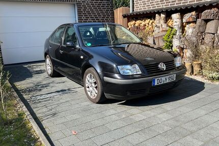 VW Bora 169.200 km 1.999 &euro; Dortmund 44388