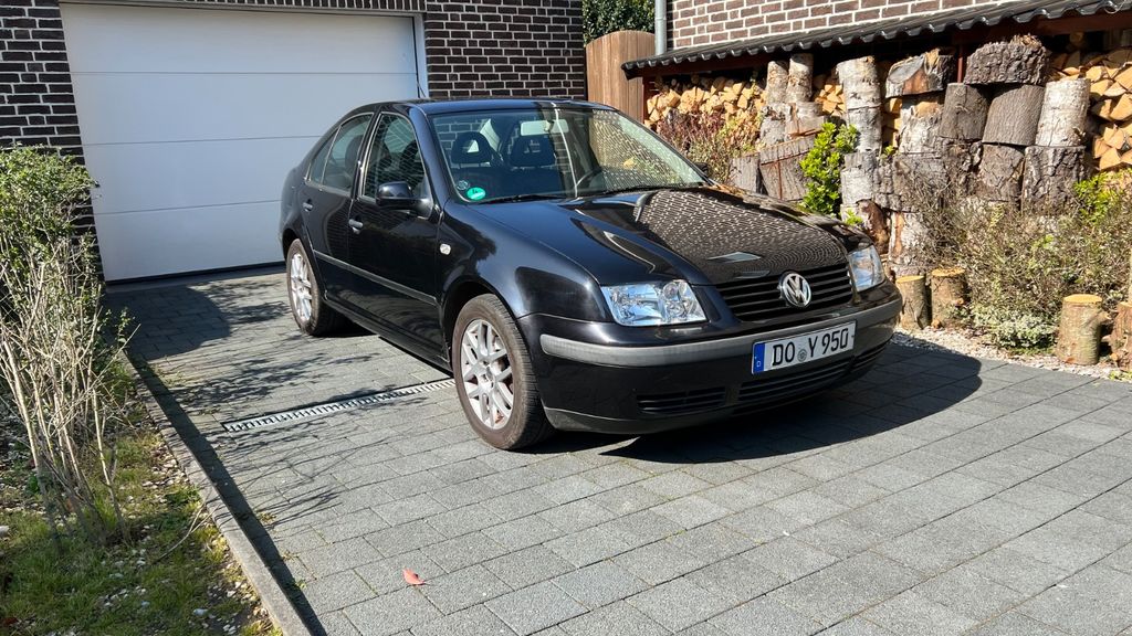 VW Bora 169.200 km 1.999 &euro; Dortmund 44388