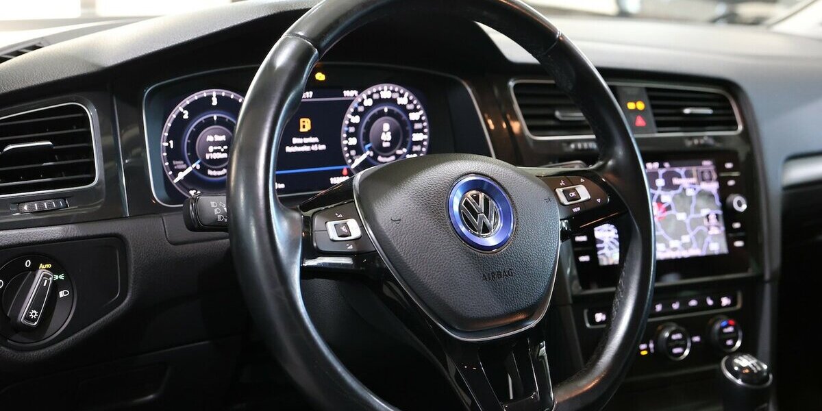 VW Golf Variant VII 1.6 TDI Comfortline DYNAUDIO 1H 152.000 km 13.777 &euro; Hamm 59077