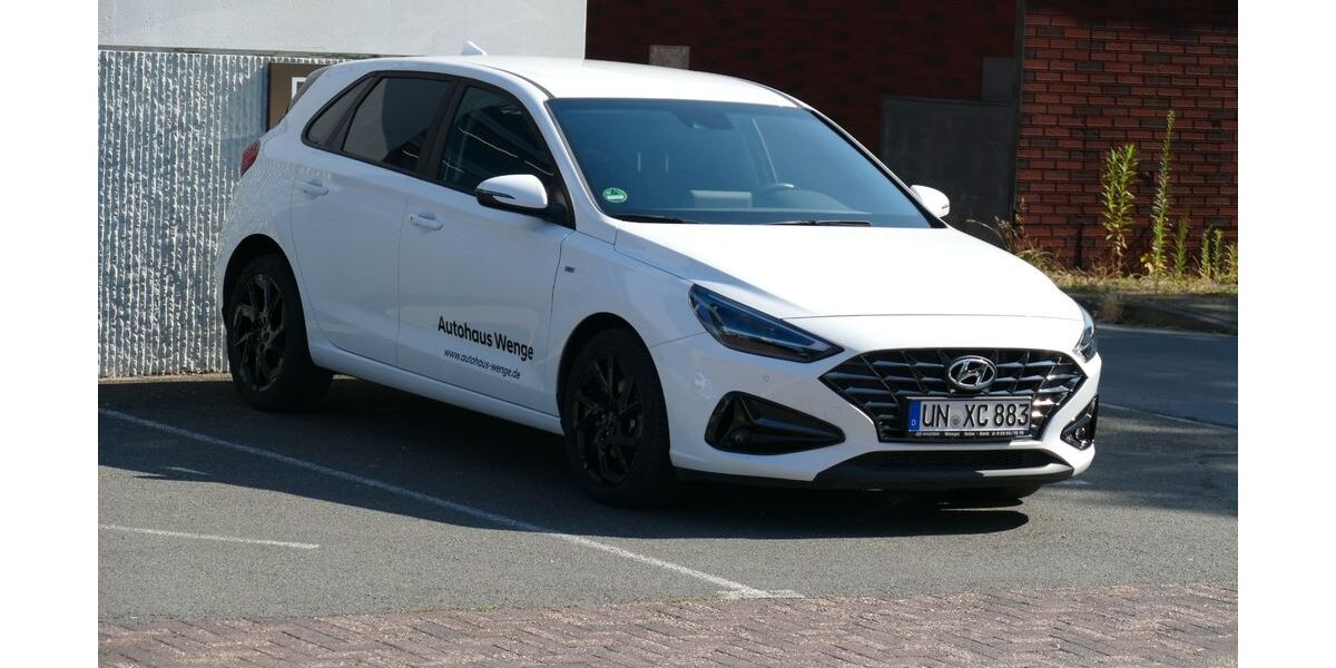 Hyundai i30 15.200 km 21.980 &euro; Selm-Bork 59379
