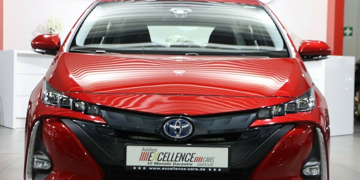 Toyota Prius Plug-in Hybrid EXECUTIVE / LED, VC+HEAD-UP 34.000 km 25.777 &euro; Hamm 59077