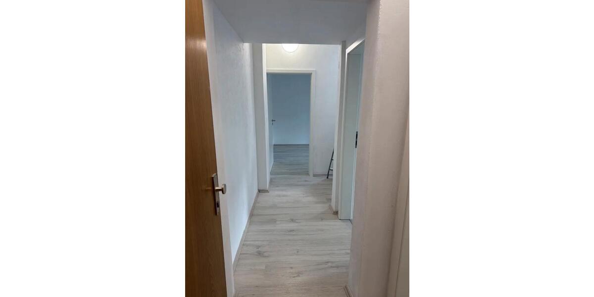 Dachgeschoßwohnung Iserlohn Grüne - 3 Zimmer, 67 m&sup2;, 700&euro; | Angebot:26265954