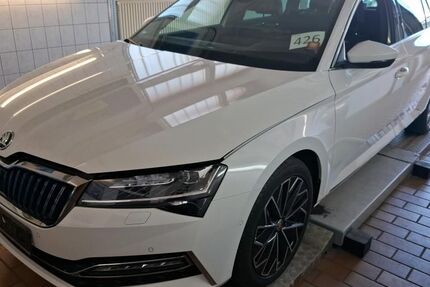 Skoda Superb 73.598 km 27.673 &euro; Hamm 59067