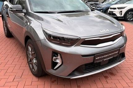 Kia Stonic 27.543 km 17.990 &euro; Datteln 45711