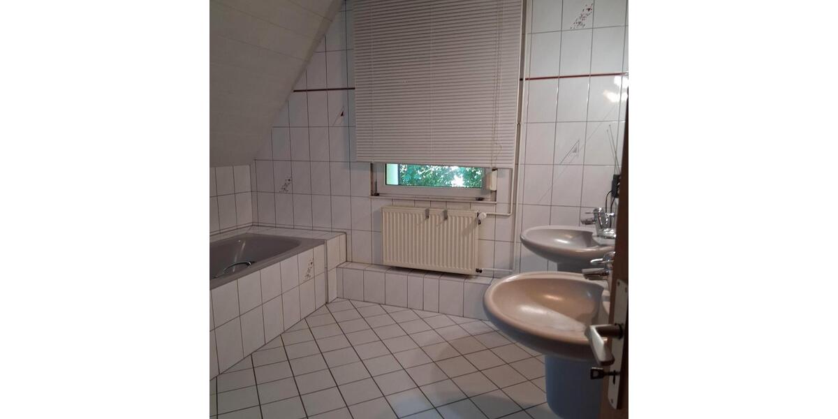 Doppelhaushälfte Iserlohn Gerlingsen - 9 Zimmer, 140 m&sup2;, 350.000&euro; | Angebot:26678908