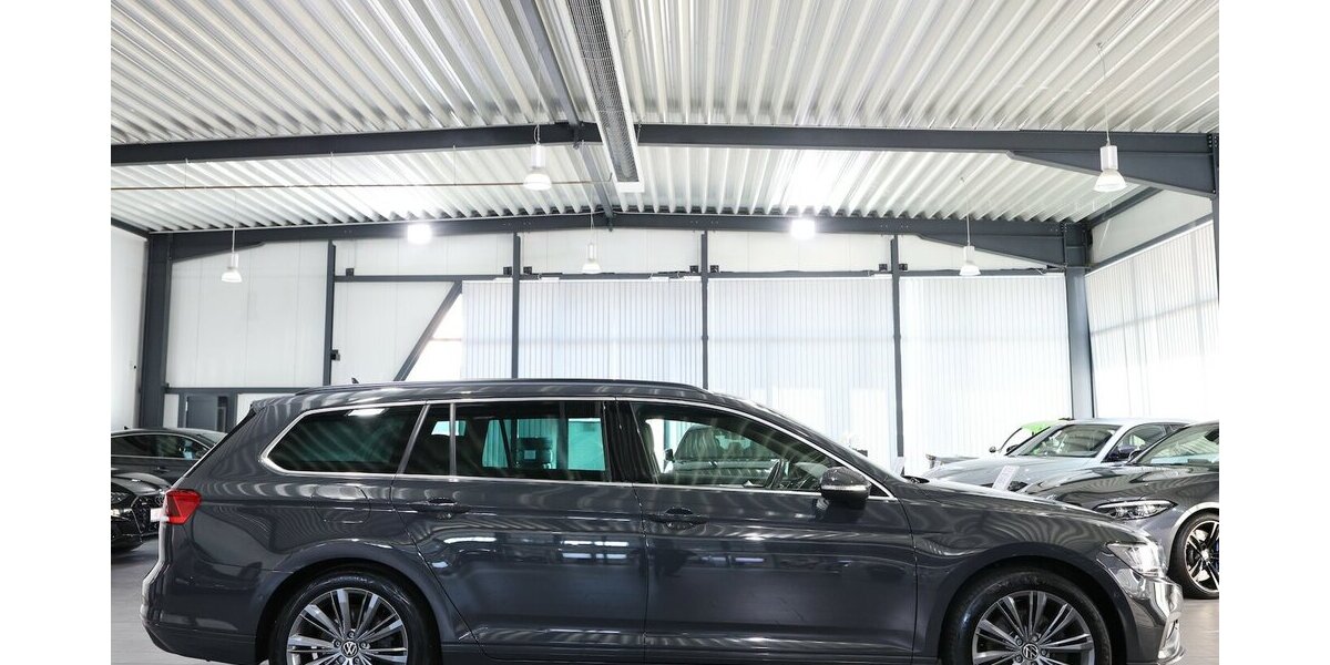 VW Passat Variant 2.0 TDI DSG BUSINESS IQ PANORAMA 122.000 km 22.777 &euro; Hamm 59077