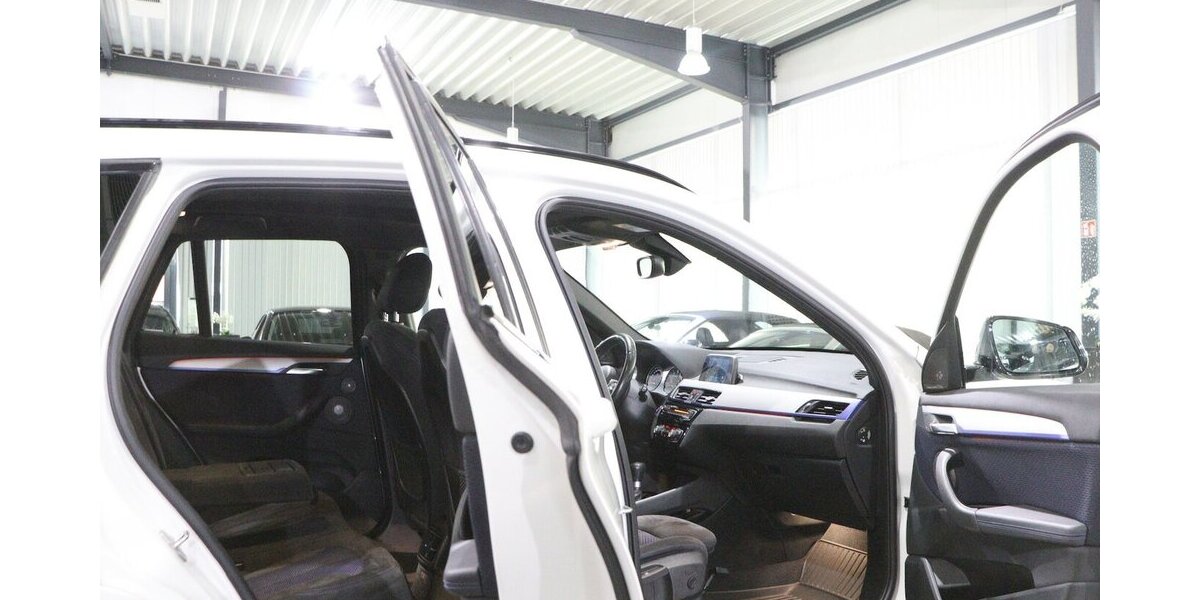 BMW X1 sDrive 18d M-SPORT SHADOW PANORAMA, LED, H/K 186.000 km 16.777 &euro; Hamm 59077