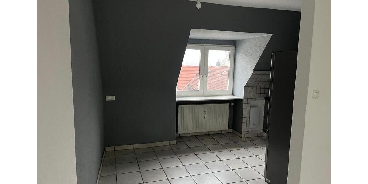 Dachgeschoßwohnung Iserlohn - 2 Zimmer, 48 m&sup2;, 400&euro; | Angebot:25571217