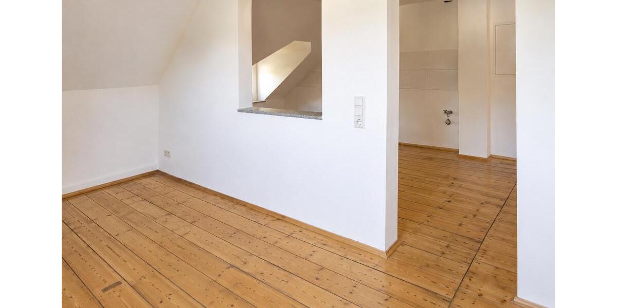 Dachgeschoßwohnung Unna - 3 Zimmer, 81 m&sup2;, 650&euro; | Angebot:26653891