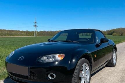 Mazda MX-5 110.000 km 8.750 &euro; Hamm 59071