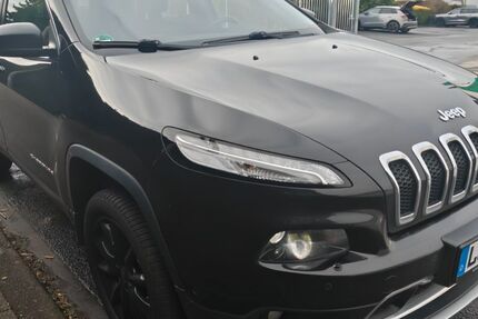 Jeep Cherokee 111.000 km 12.999 &euro; Selm 59379