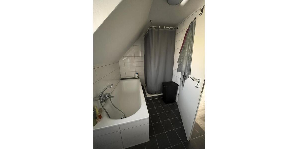 Dachgeschoßwohnung Lünen Brambauer - 3.5 Zimmer, 71 m&sup2;, 506&euro; | Angebot:25845033