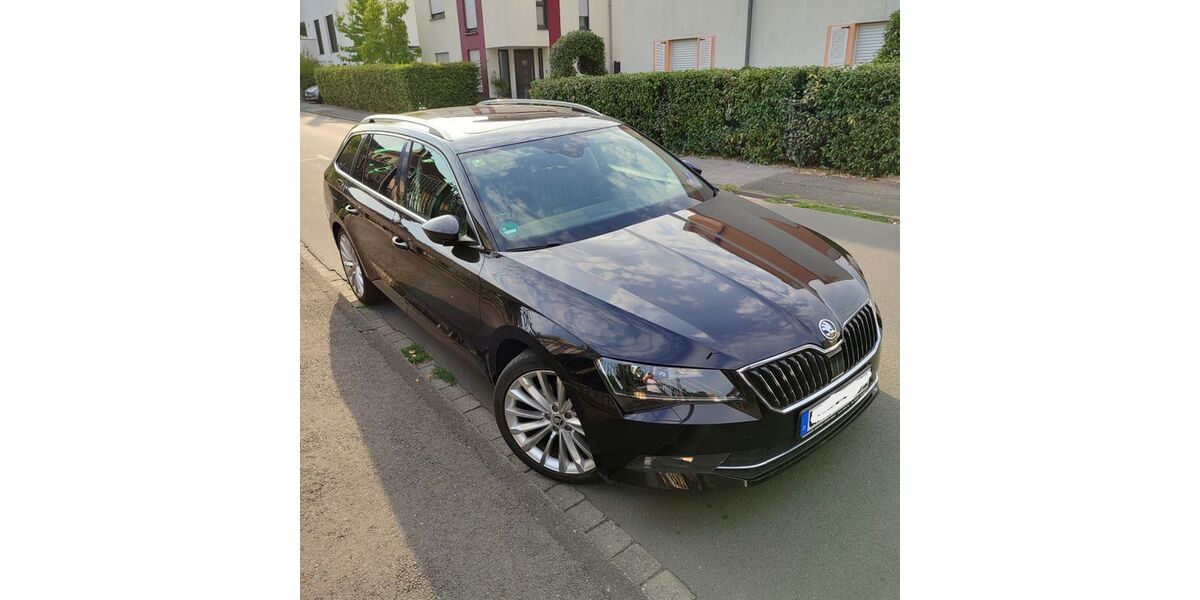 Skoda Superb 171.000 km 15.900 &euro; Unna 59423