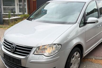 VW Touran 190.000 km 1.990 &euro; Ahlen 59227