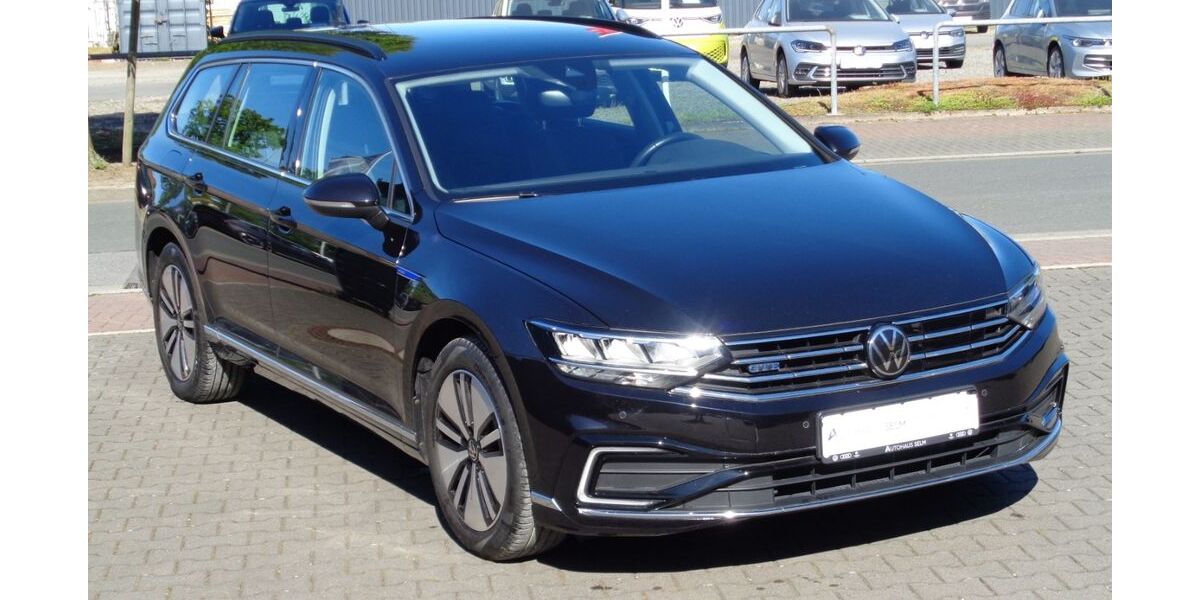 VW Passat 82.715 km 23.680 &euro; Selm 59379