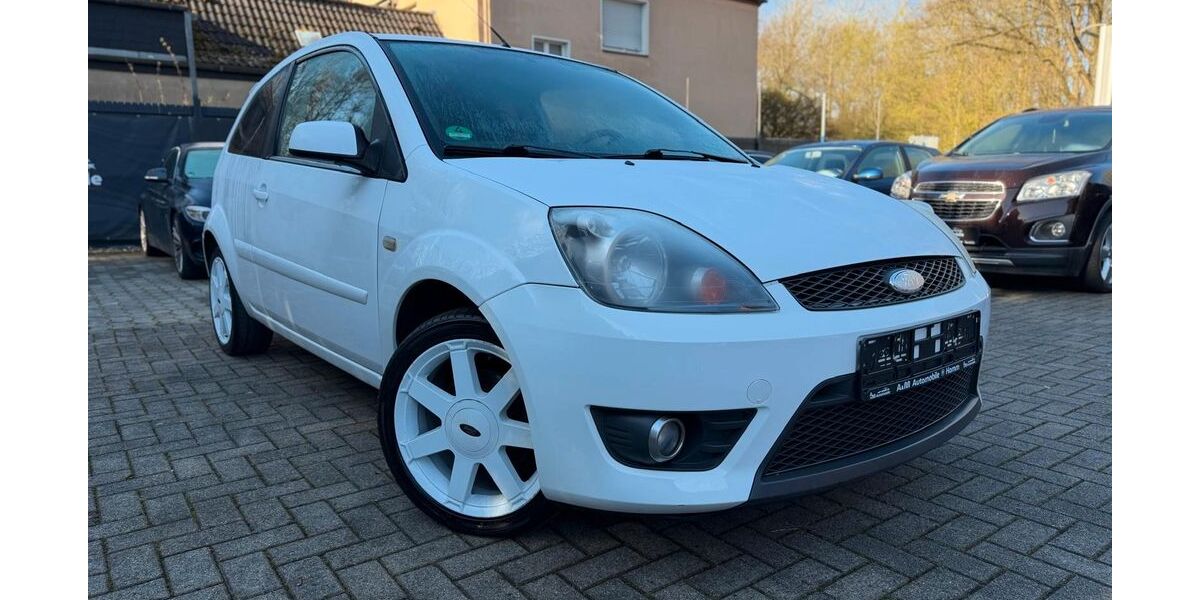 Ford Fiesta 133.560 km 2.900 &euro; Hamm 59077