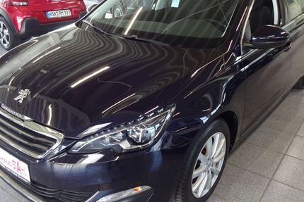 Peugeot 308 130.000 km 7.450 &euro; Werl 59457