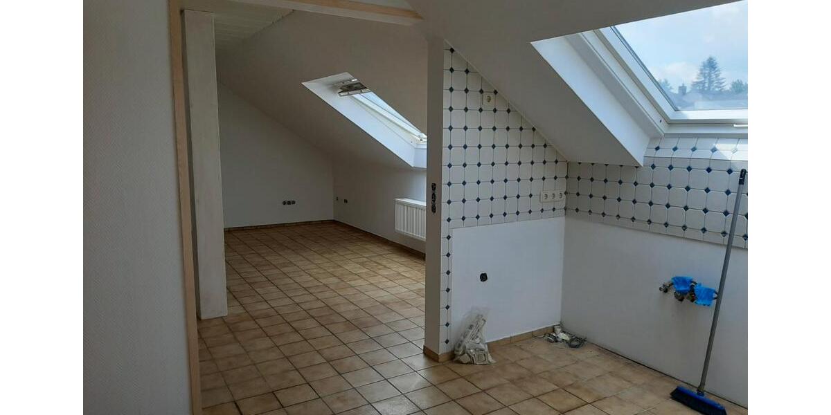 Dachgeschoßwohnung Holzwickede - 2 Zimmer, 37 m&sup2;, 445&euro; | Angebot:25974964