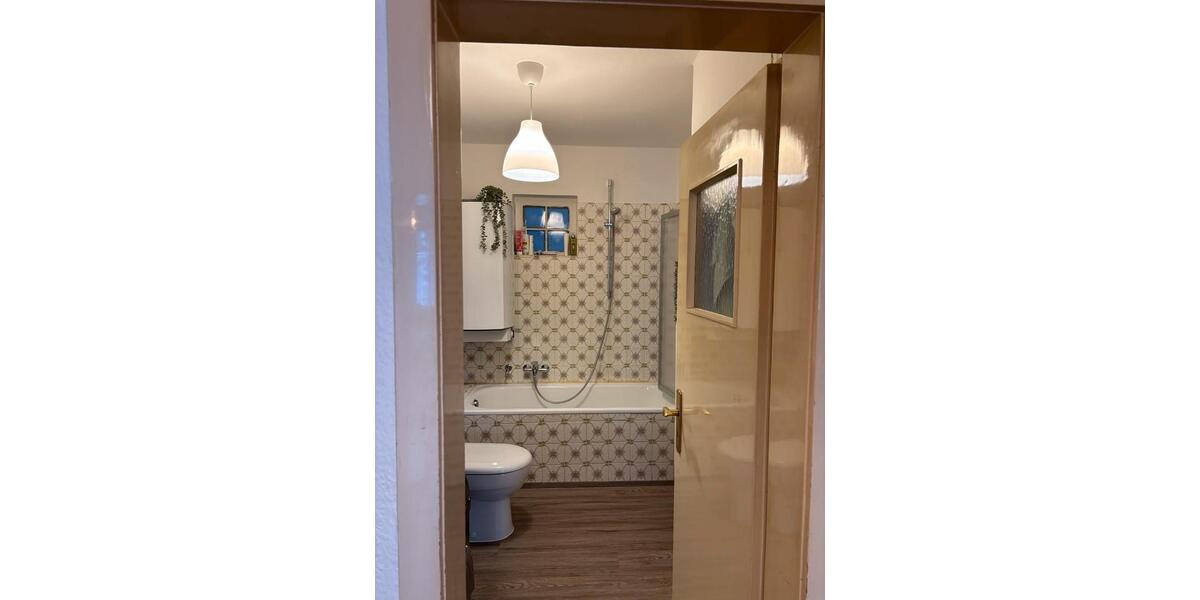 Etagenwohnung Hamm - 2 Zimmer, 76 m&sup2;, 850&euro; | Angebot:25022970