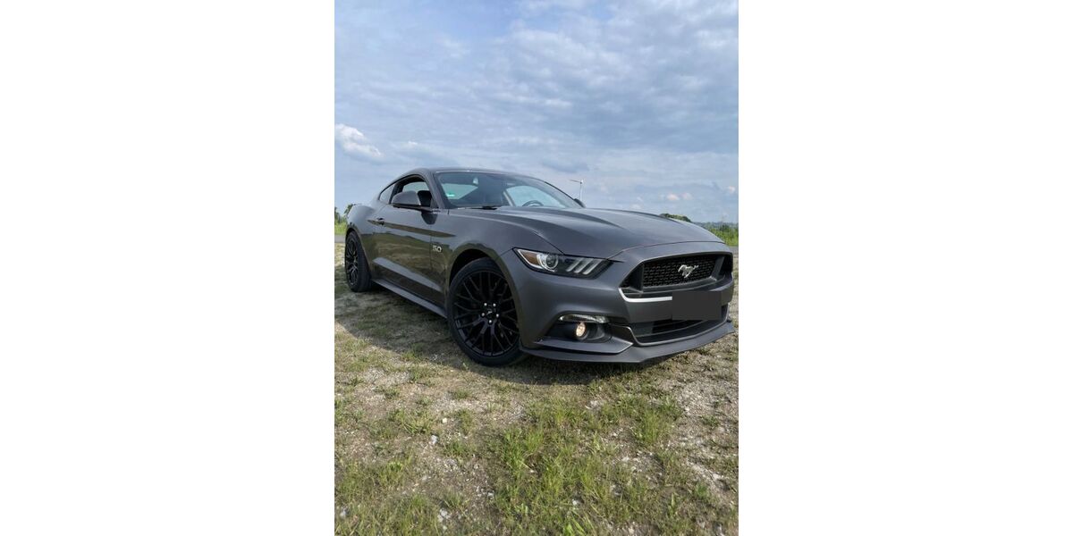 Ford Mustang 150.000 km 25.500 &euro; Werl 59457