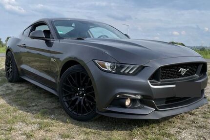 Ford Mustang 150.000 km 25.900 &euro; Werl 59457