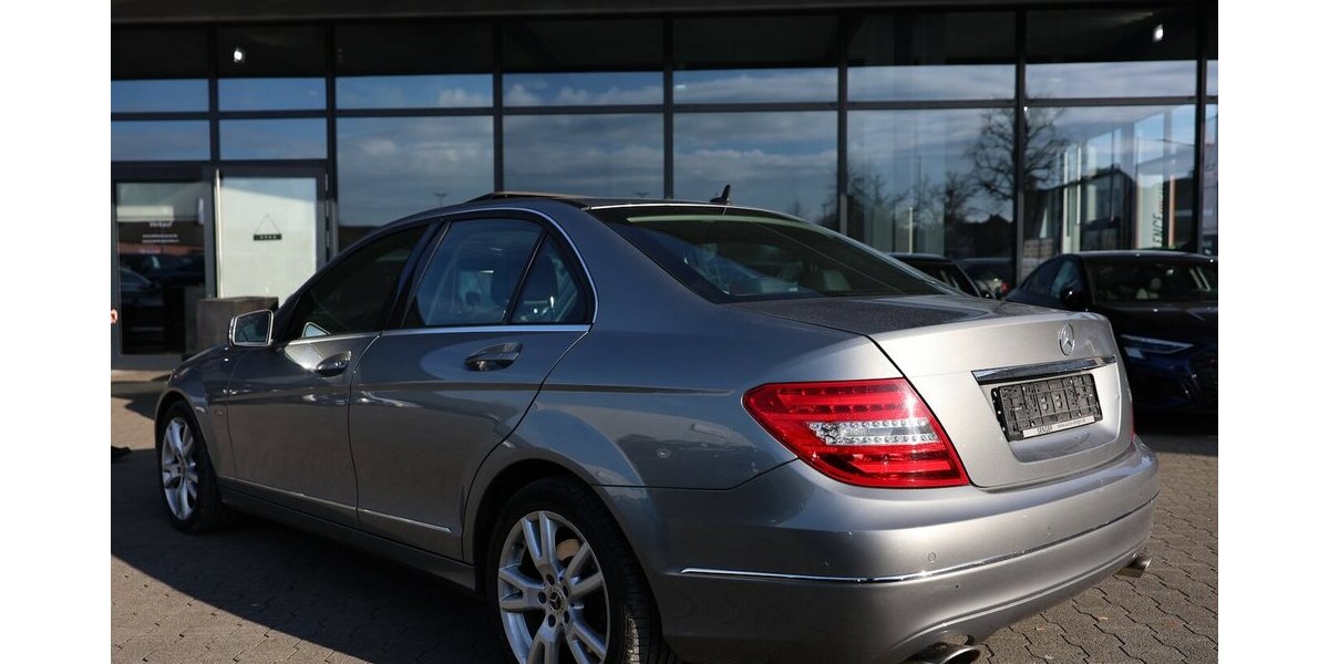 Mercedes-Benz C 350 CGI BE AVANTGARDE SCHIEBEDACH,XENON,LEDER 206.000 km 8.802 &euro; Hamm 59077