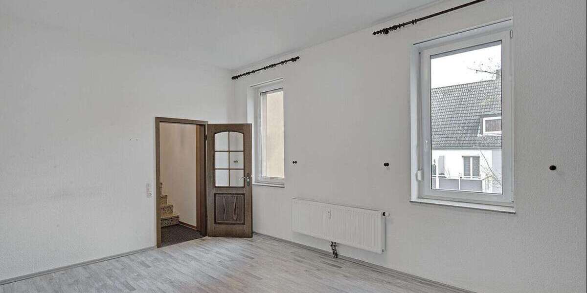 Etagenwohnung Dortmund Huckarde - 3.5 Zimmer, 82 m&sup2;, 135.000&euro; | Angebot:26083305
