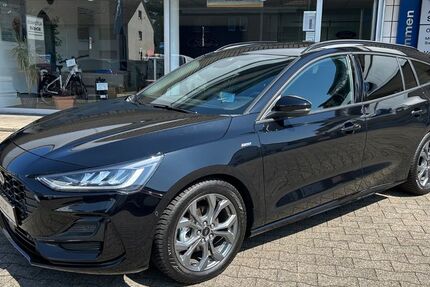 Ford Focus 9.000 km 27.440 &euro; Kamen 59174