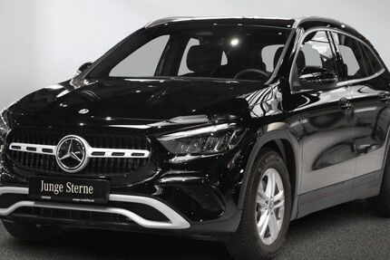 Mercedes-Benz GLA 200 12.359 km 33.490 &euro; Dortmund 44147