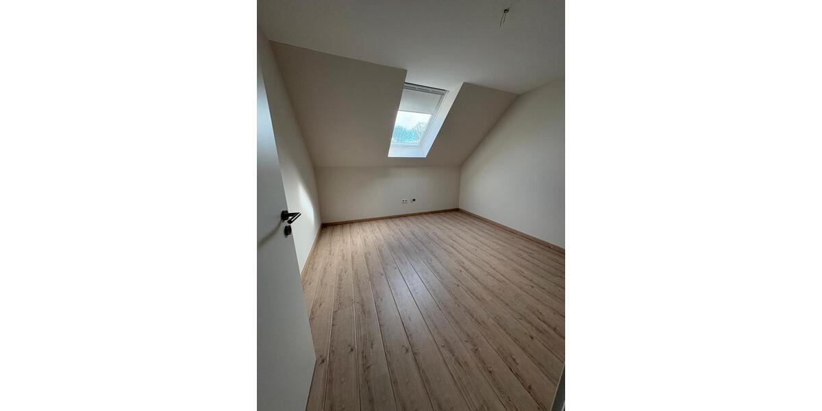 Doppelhaushälfte Dortmund Brackel - 5 Zimmer, 143 m&sup2;, 660.000&euro; | Angebot:25904876