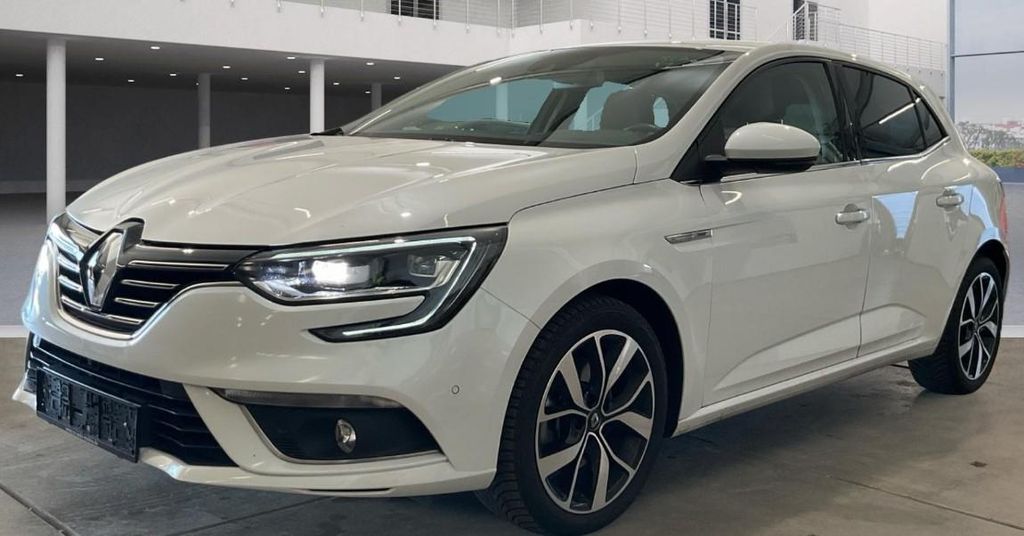 Renault Megane 19.777 km 15.499 &euro; Hamm 59067