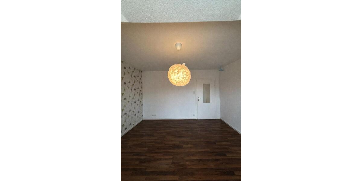 Dachgeschoßwohnung Hamm - 3 Zimmer, 60 m&sup2;, 480&euro; | Angebot:25936526